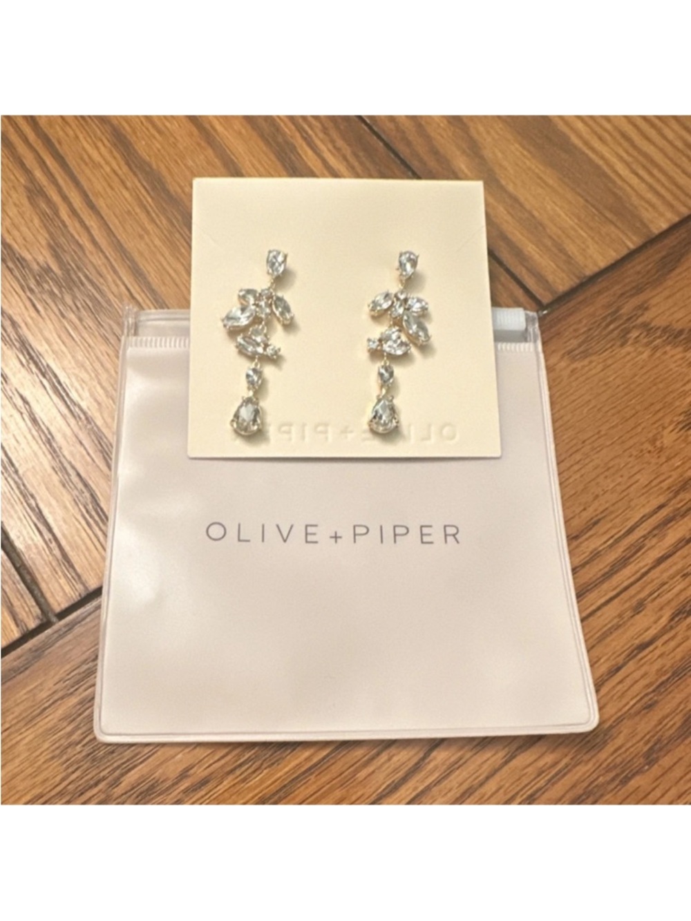 OLIVE + PIPER Gold & Clear Crystal Drop Earrings